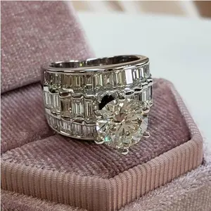 【Mother's Day Gifts】Jorrio Round Cut 1.25CT Cubic Zirconia Vintage Engagement Ring, 925 Sterling Silver Promise Ring