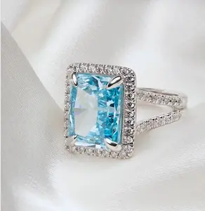 Exquisite Aquamarine Cocktail Ring