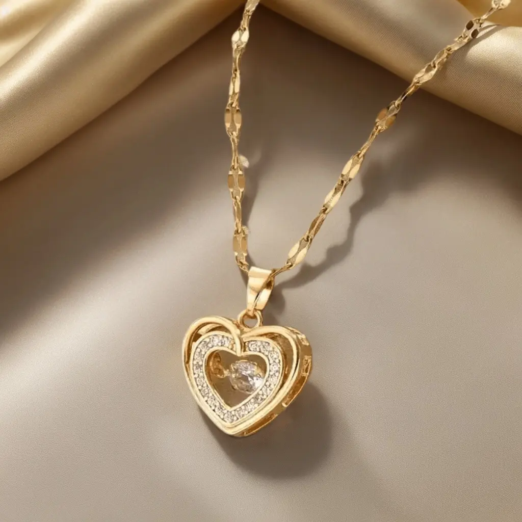 Personalized Heart-Shaped Pendant Necklace, Elegant Unisex Fashion Jewelry with Sparkling Details for Everyday Wear, One-Piece