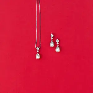 Small Pearl Wedding Set, Pearl Bridesmaid Jewelry Set, Duchess Earring, Bridal Jewelry Set, Dainty Pearl Jewelry Set, Necklace And Earring