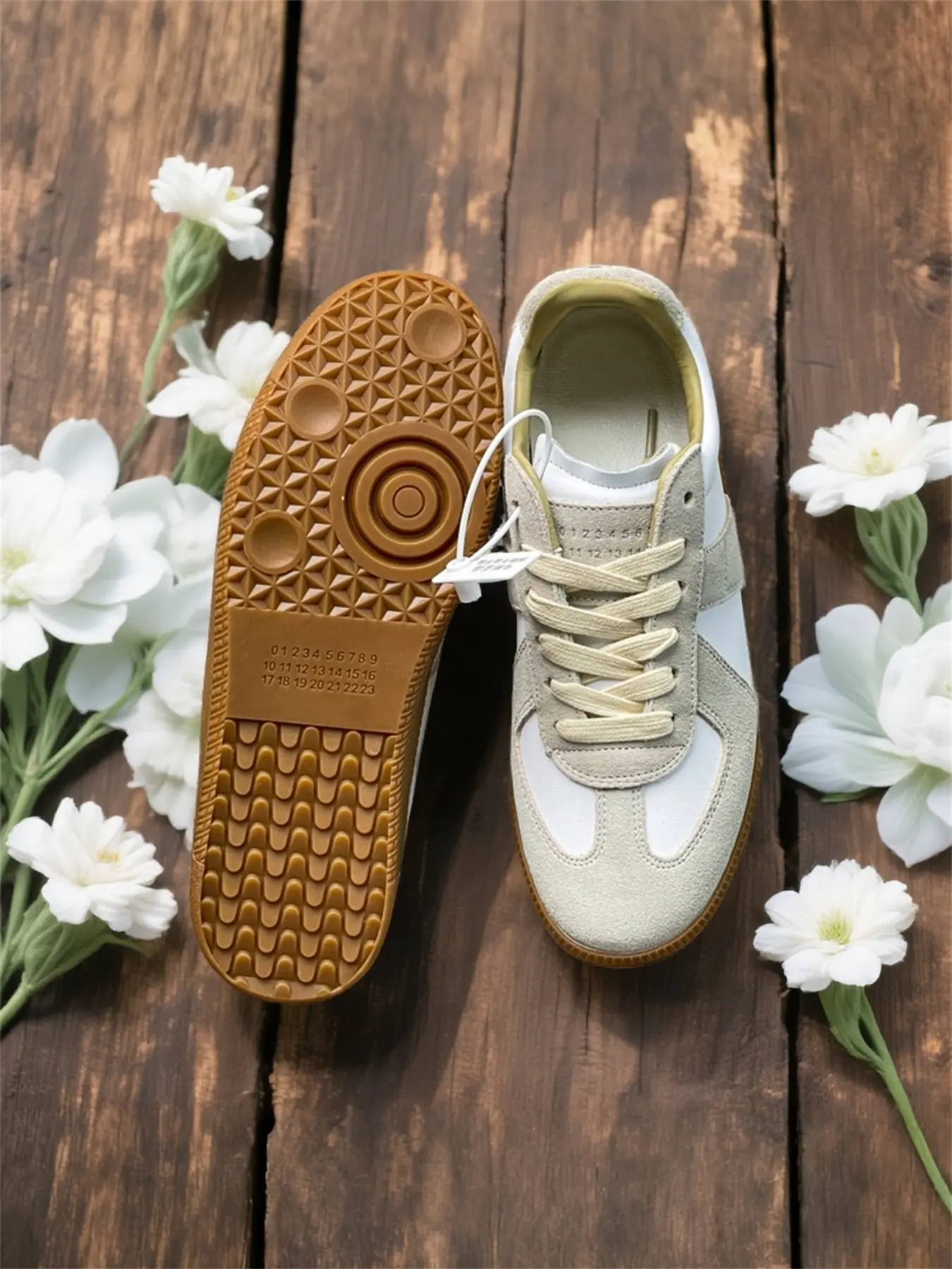 Fashion Casual Couple Sneakers Men's New Style Trendy Trainers, Low-Top Lace-Up Skate Shoes, Walking Shoes, Sports Shoes, Breathable Comfort for All Seasons