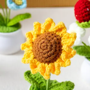Handmade Crochet Bouquet Potted Flowers, Artificial Flower Potted Plant, Knitted Artificial Forever Flowers with Exquisite Pot Decor Decorative Fruit Decoration Gift Ornaments