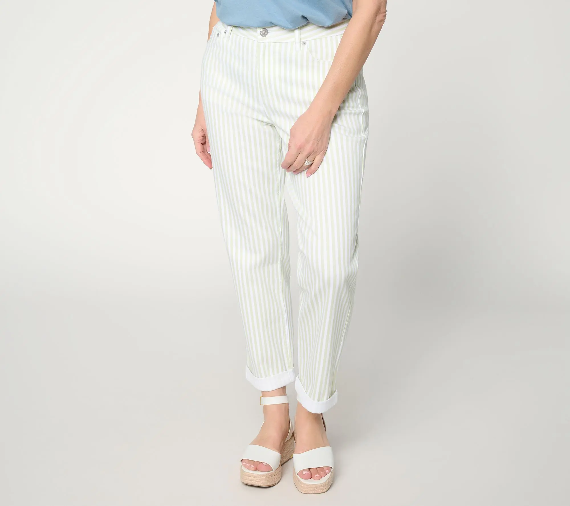 LOGO by Lori Goldstein Petite PD Railroad Boyfriend Jean