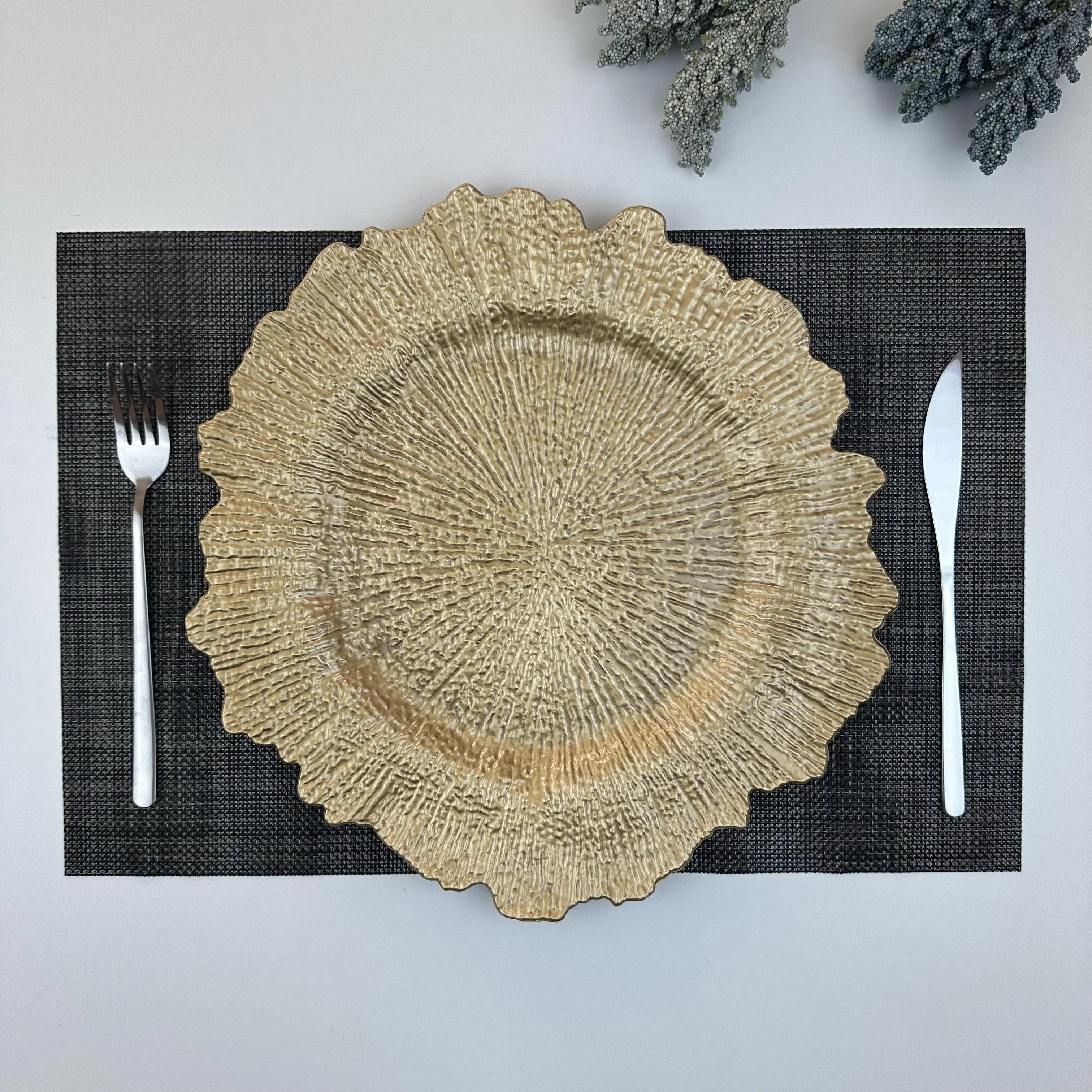 New 6pcs Golden PP Snowflake Dining Plate Golden Decorative Plate Wedding Decoration Birthday Party Supplies Holiday Decoration Holiday Supplies Table Decoration