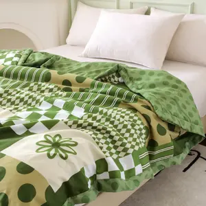 Cotton Summer Quilt, Washable, Embroidered Stitching, No Shrinkage, Suitable for Single and Double Beds, Living Room & Bedroom, Air Conditioning Quilt, Soft Lightweight Quilts