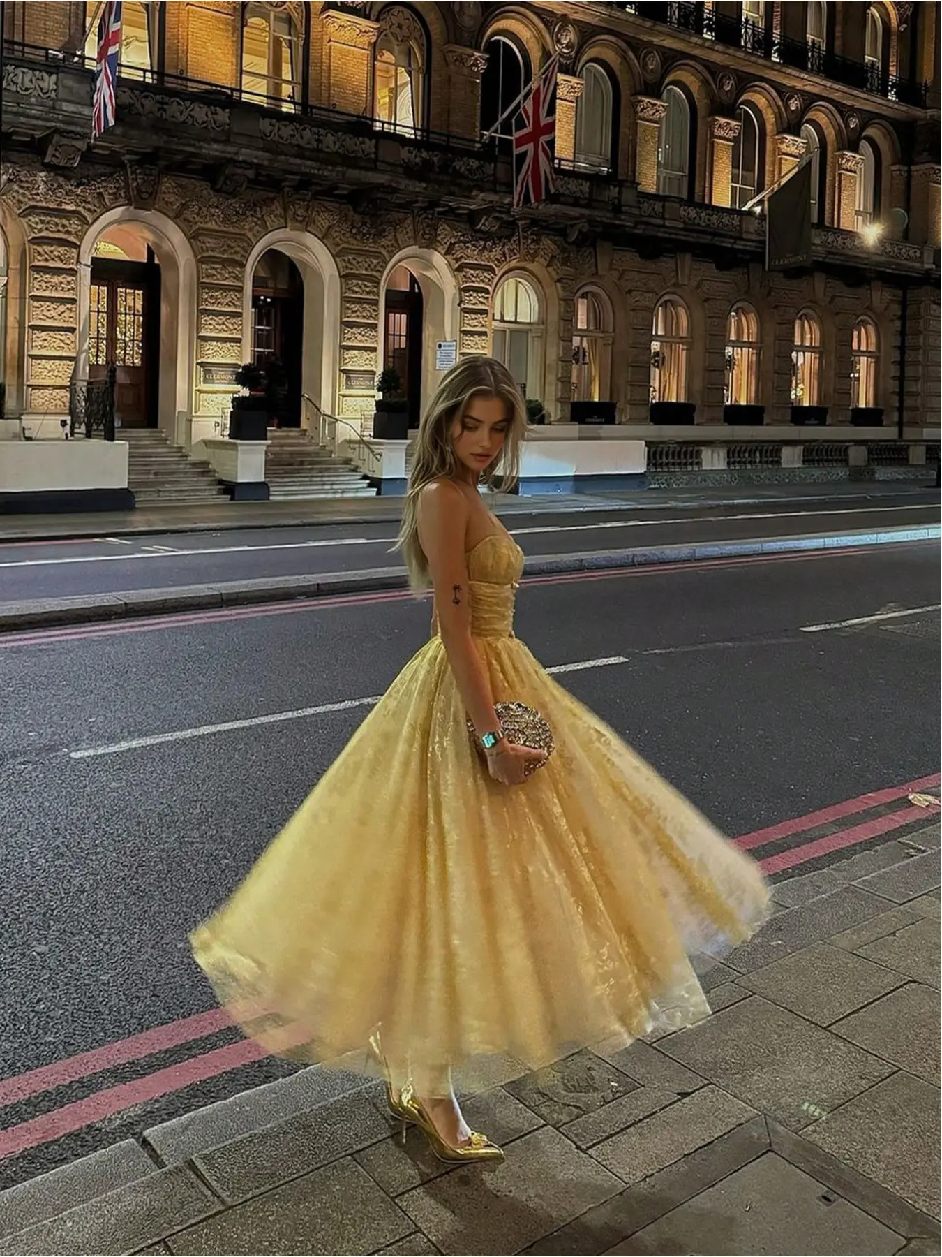 open lace back dress Runaway Princess Dress – Fairy Tong