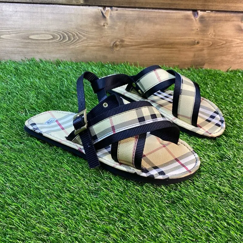 Mexican Crossed Huarache Sandals with Plaid Design and Adjustable Straps for Comfortable Wear