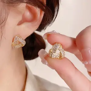 s925 silver needle earrings, stylish and versatile, DDES0456 niche design, light luxury and simple earrings, 14K gold-plated
