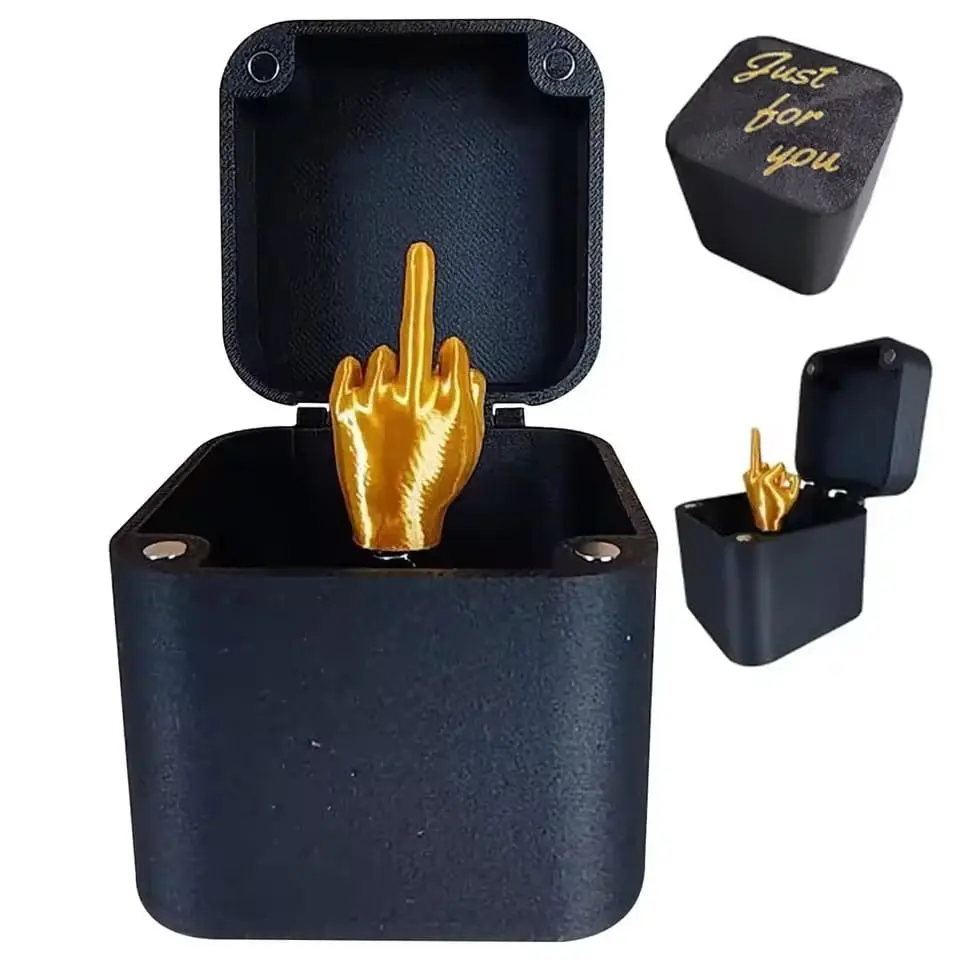 Funny Surprise Gift Box – Pop-Up Prank Box with Hidden Hand, Creative Gag Gift for Friends, Birthday & Party Fun