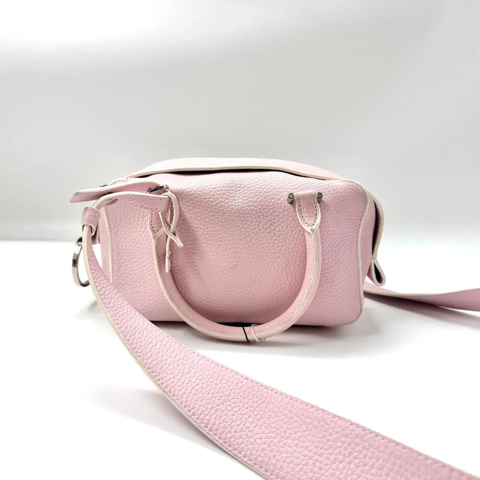 Pre-owned delvaux AsShown Shoulder Bags 5497 Cool Box Taurillon Soft Shoulder Bag 26.06.19