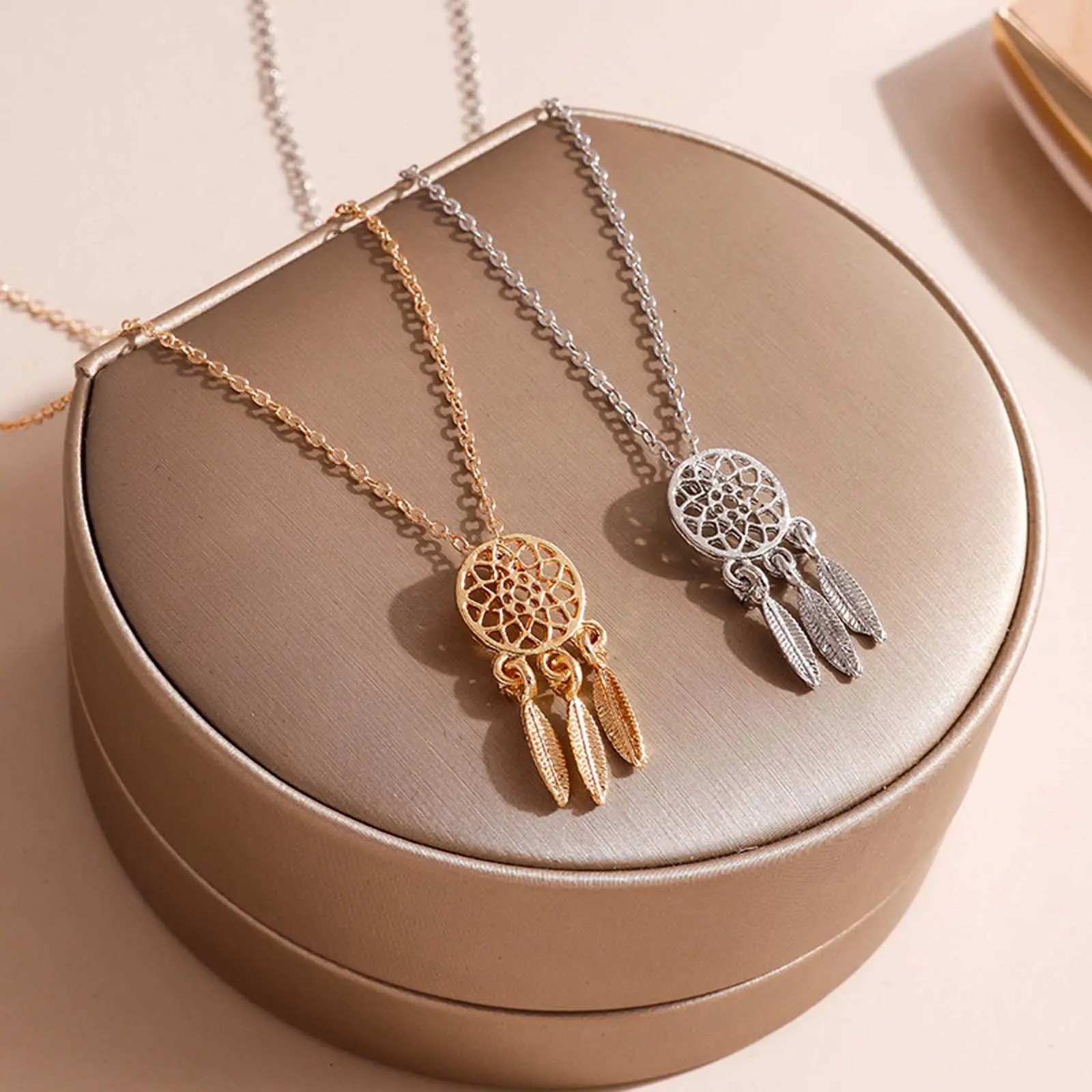 Unisex Bohemian Dream Catcher Necklace, Metal-Coated Hollow Pendant with Artificial Gemstone & Feather Tassels, Lightweight Casual Clavicle Chain for Daily Wear, Elegant Effortless Styling, Meaningful Comfortable Accessory, Bohemian Chic