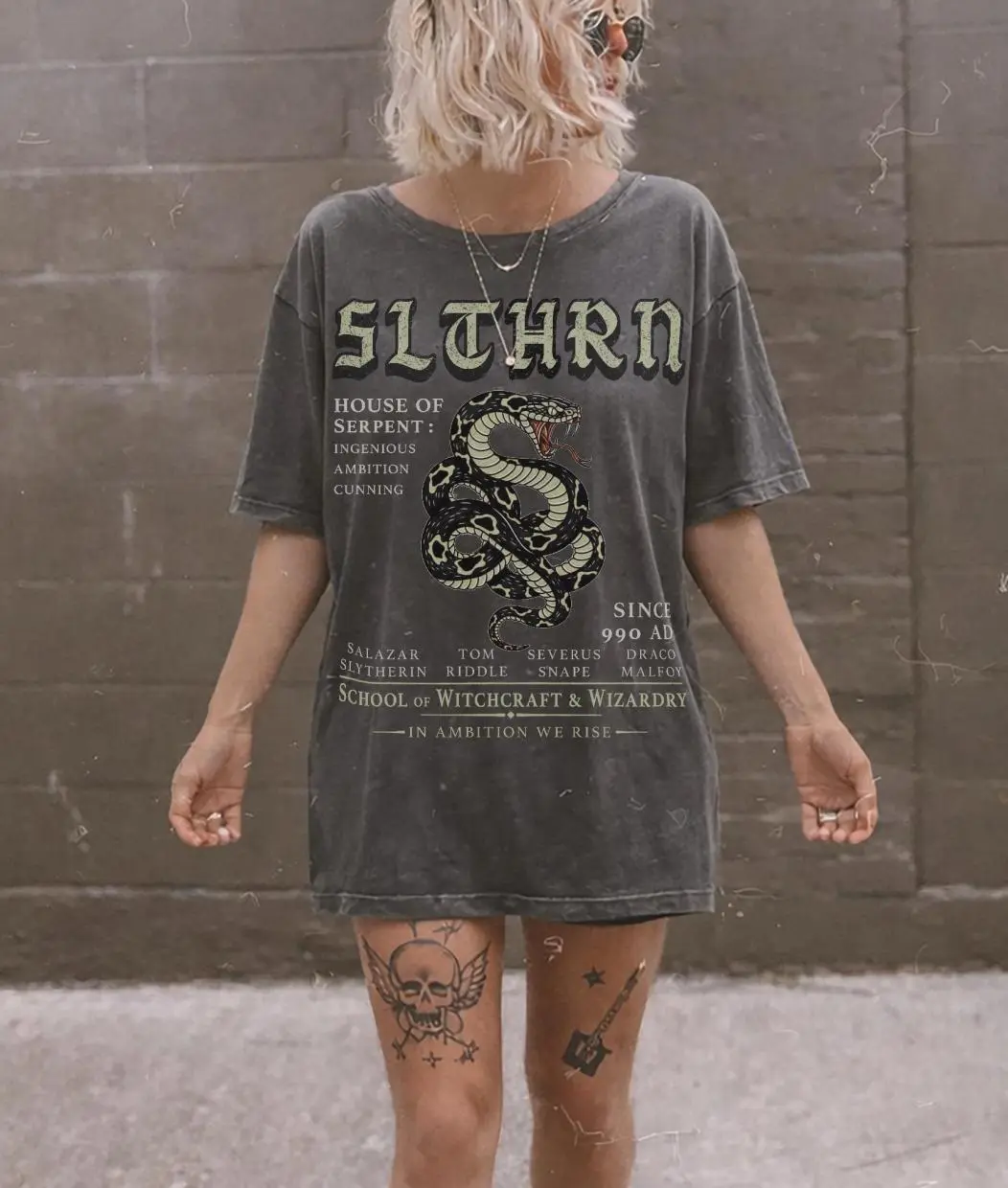 SLYTHRN Comfort Colors Wizard House Shirt, Snake House Shirt Malfoy Shirt Pottery T-Shirt Wizard School Shirt Marauders Dramione HP, Relaxed Fit, Easygoing Feel, Year-Round Style, Easy to Wear
