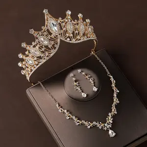 Baroque Queen Set Sparkling Tiara Necklace & Earrings Regal Bridal Birthday Crown Jewelry for VIP Glam Alloy Material 15cm Crown Length 19cm Necklace Length