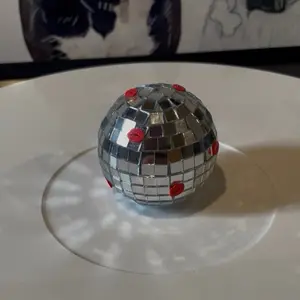 Kiss Disco Ball Charm for Turntables - Jazz up your disco ball experience