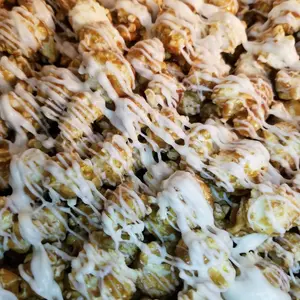 Cinnabun Popcorn - Flavorful Popcorn in Sweet Cinnabun Treats