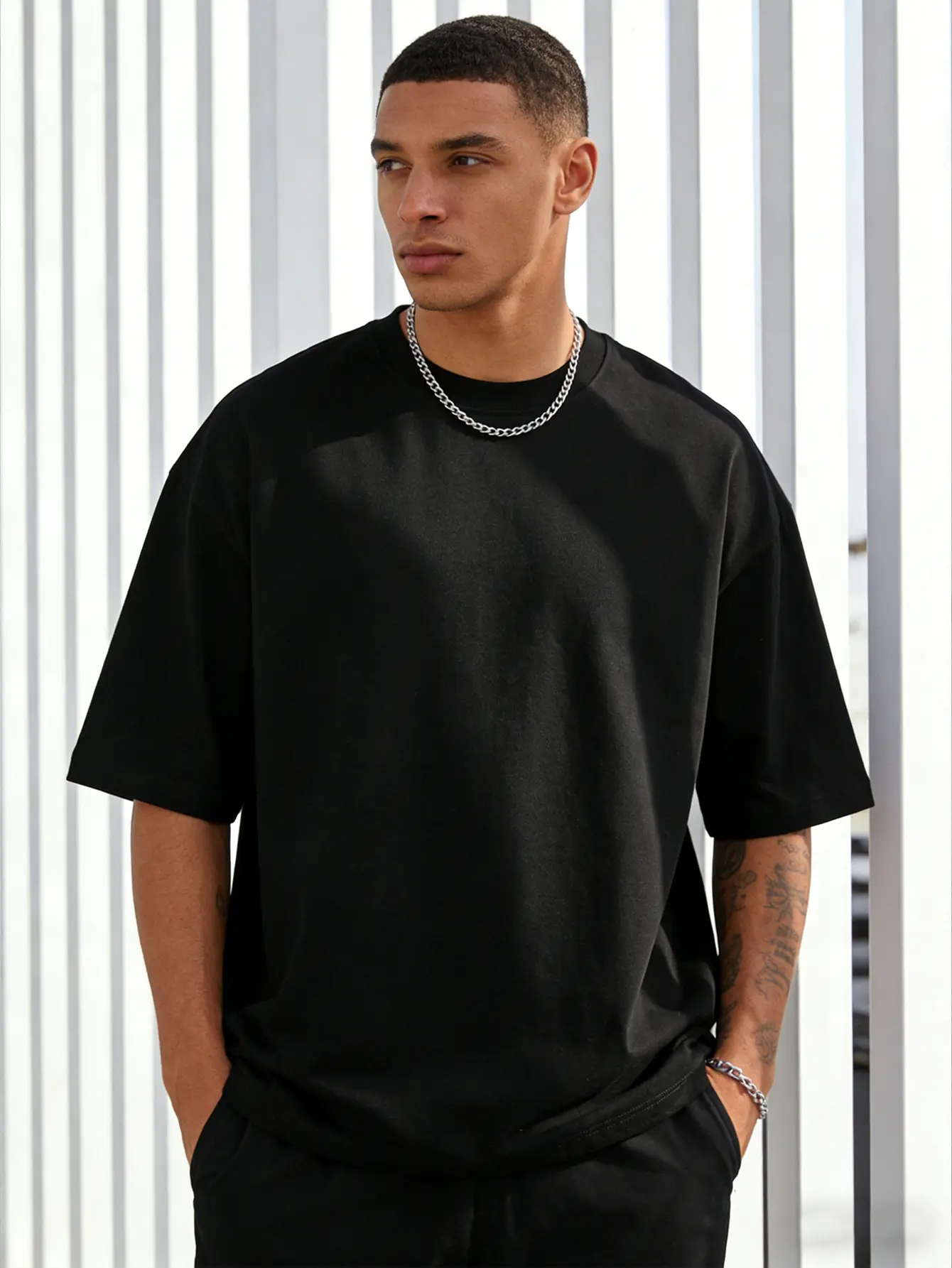 Men's Solid T-Shirt, Casual Loose Fit Top with Short Sleeves and Round Neck for Essential Streetwear Style, Basic Tops, Men's T Shirts, Fitted, Stylish, Plain, Casual Fit