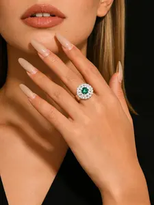 1 gorgeous sparkling emerald women's rhinestone ring with adjustable opening size for women's rings