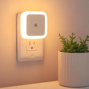 Wall Plug-in Smart Night Light, Dusk to Dawn Auto Sensor LED Night Lamp, Energy Saving Soft Warm Light, Ideal for Bedroom Bathroom Hallway Kitchen Stairway Home Decor