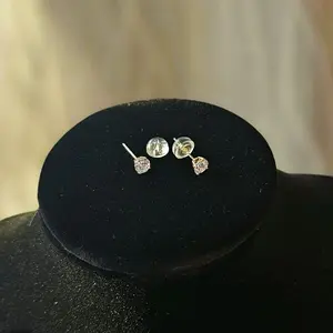 Zirconia Rock Stud Earrings 14K Gold - Elegant Design for Stylish Wearers