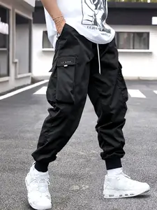 Men’s cargo pants with flap pockets and drawstring; loose jogger pants with drawstring waist; summer men’s wear—we recommend choosing one size larger.