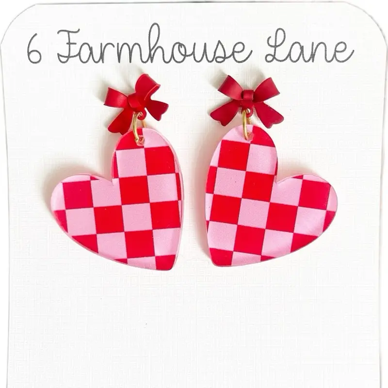 Checkered heart earrings