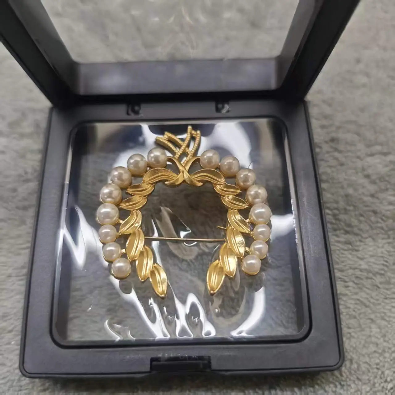 Brooch