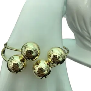 Bangle for whomen size 8-9