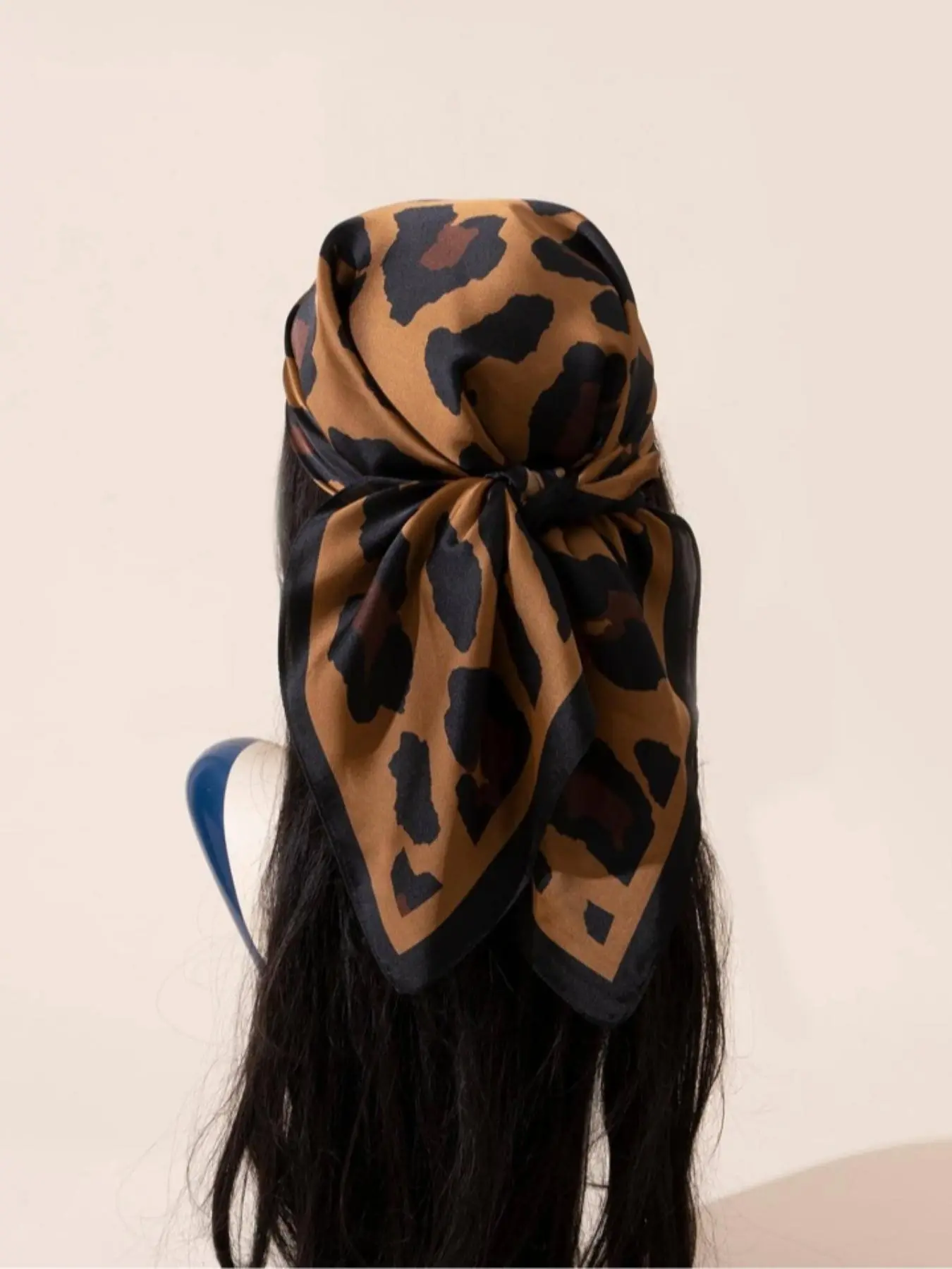 Leopard Print Square Scarf, Vintage Print Headscarves, Fashion Headscarf, Fashion Hair Scarves, Casual Versatile Hair Accessories for Women & Girls, Minimalist Headwear Suitable for Thick Hair