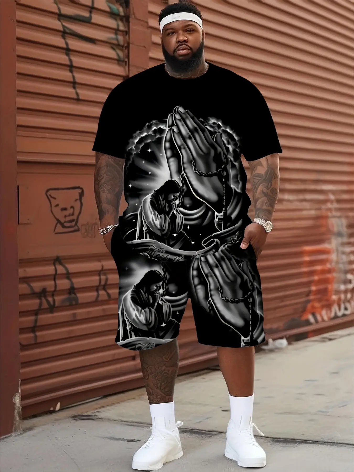 A set of printed men's large-sized casual Crewneck Round Neck T-shirt and shorts suit, Casual Clothing Set featuring devout prayer patterns. The T-shirt set is suitable for all seasons and comes in an extra-large size Clothes T Shirts Set