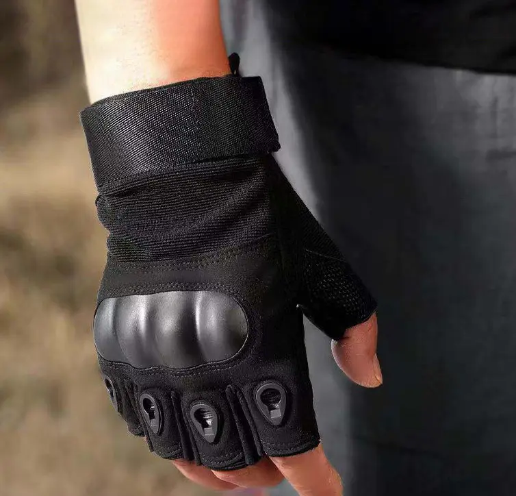 Men's Half-Finger Tactical Knitted Gloves - Joint Protection Pads, Anti-Slip Palm, Lightweight, Durable, Easy Touch-Screen Operation, Ideal for Combat Training, Rock Climbing