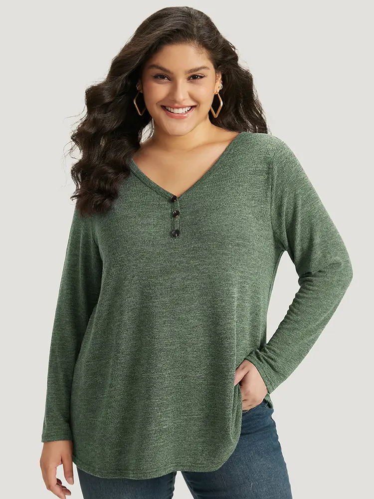 BloomChic Women's Plus Size Heathered Rayon Blend Full Sleeve T-Shirt - Breathable V-Neck, Button Front, Regular Fit, Affordable Fashion Casual Top for Summer, Breathable Vneck, Low Iron, 26/4X