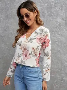 One women's floral-print V-neck long-sleeved shirt, great for slimming effect and suitable for both work and casual outings.