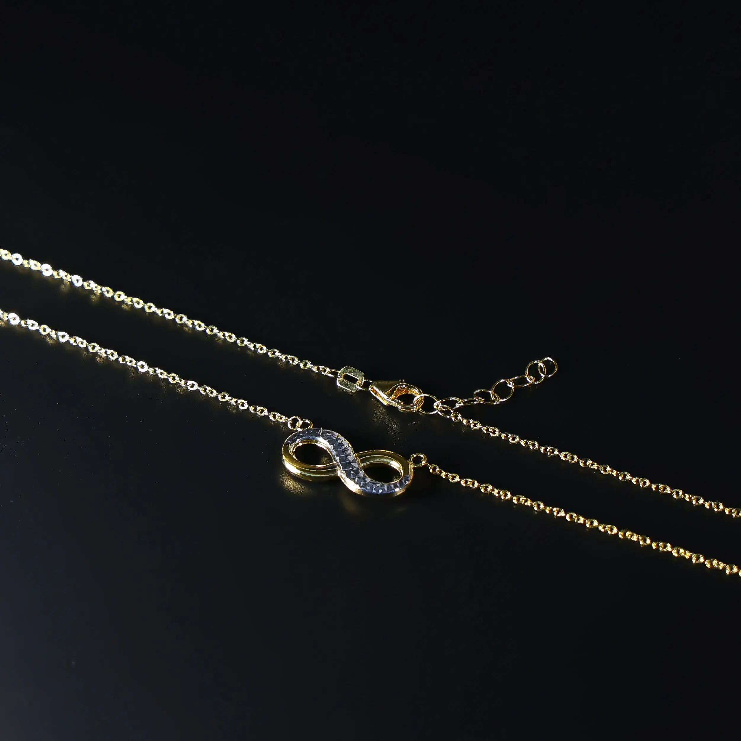 14K Gold Diamond-Cut Infinity Necklace - Model NK0147