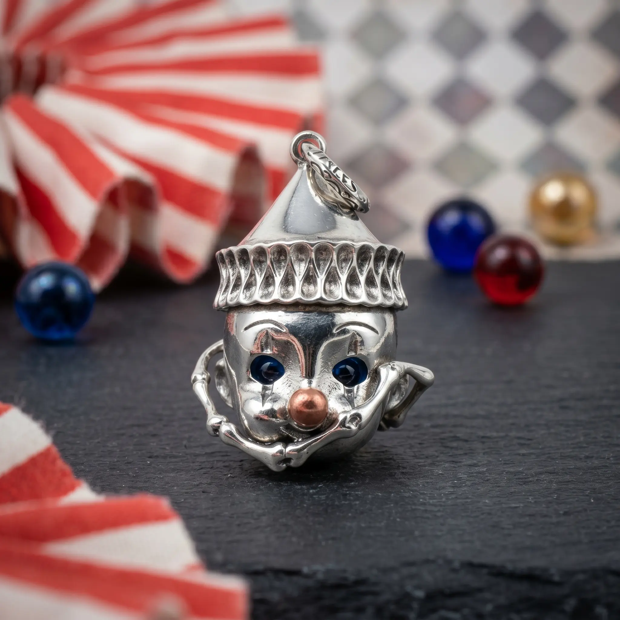 Retro Clown Pendant Necklace - 29g, 4.6*2.8*2.1cm, Whimsical Cute Design, Durable Casual Trendy Jewelry, Everyday Accessory, Statement Gift for Friends, Whimsical Jewelry, Clown Face, Statement Look, Titanium Steel, Unique Look, Unisex, Durable For Daily,