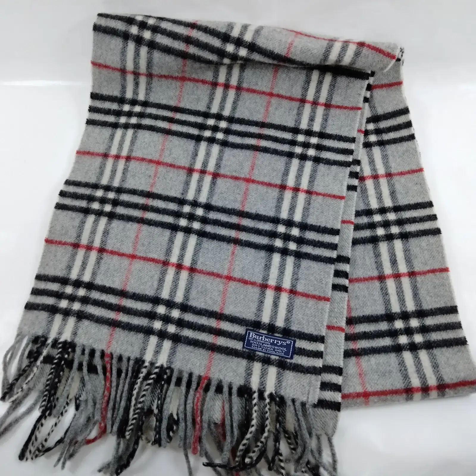 Pre-owned Burberry Scarf Gray 12697664787/436172