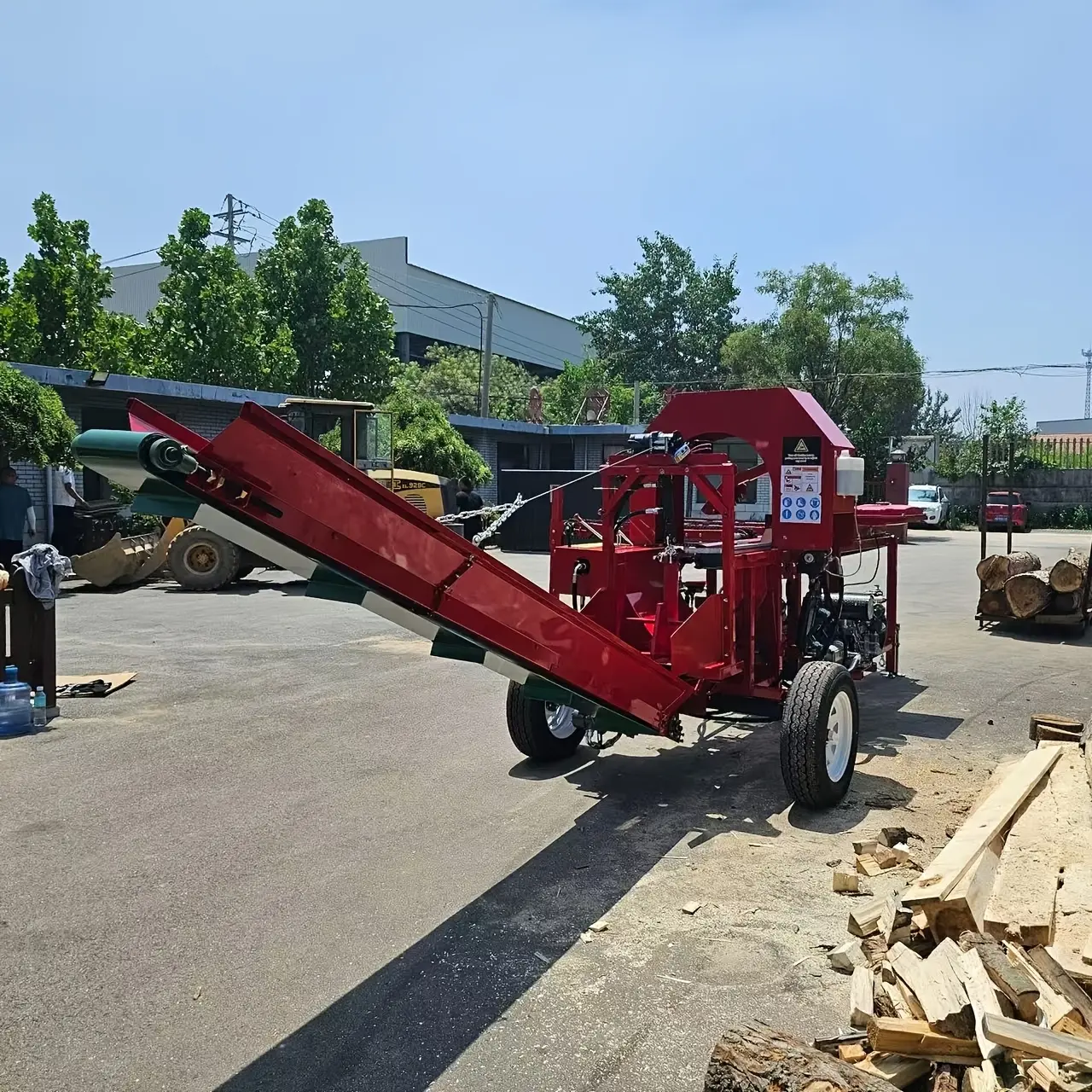 Boruite 45T Gas Firewood Processor, GX630 Engine, 19.68In Max Cutting Capacity, 25In Chainsaw, 4-Way And 6-Way Wedge, Hydraulic Chain Table & 3M Conveyor, Automatic Wood-Splitting Cycle, Red, US Shipping