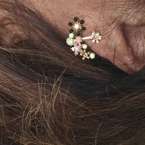Elegant Vintage Floral Rhinestone Earrings, Colorful Artificial Gemstone Ear Studs, Perfect for Daily Wear and Festive Gifts, Flower Earrings, Pretty Studs, Earrings Jewelry, Fashion Earring, Fashionable Earrings