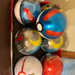 Pokeball Tin