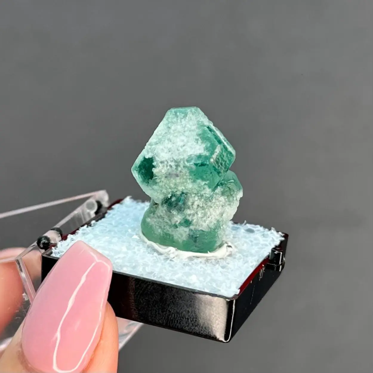 Octahedron Green Fluorite with Quartz Inclusion from Milpo Mine, Peru