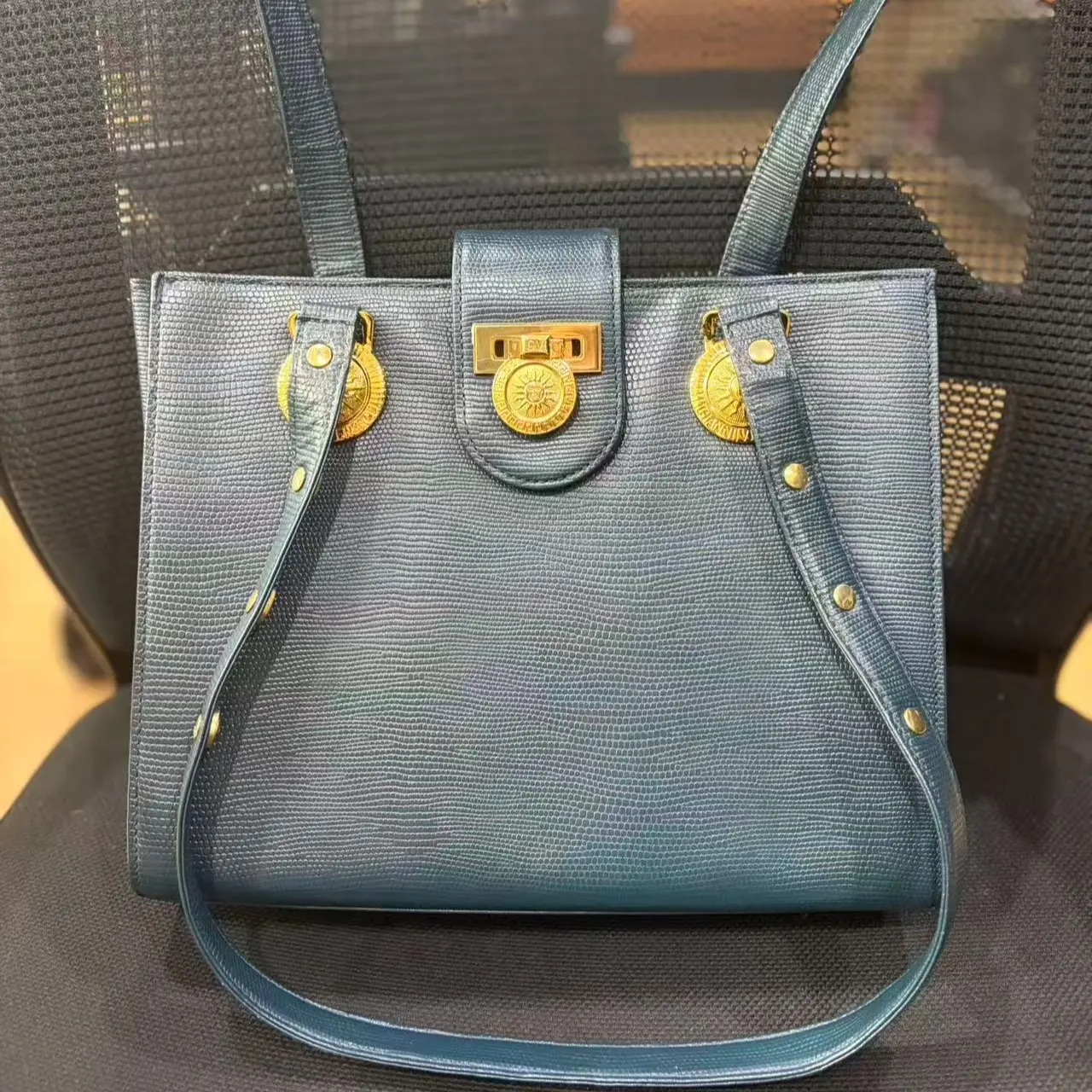 Pre-owned VERSACE bag C0723