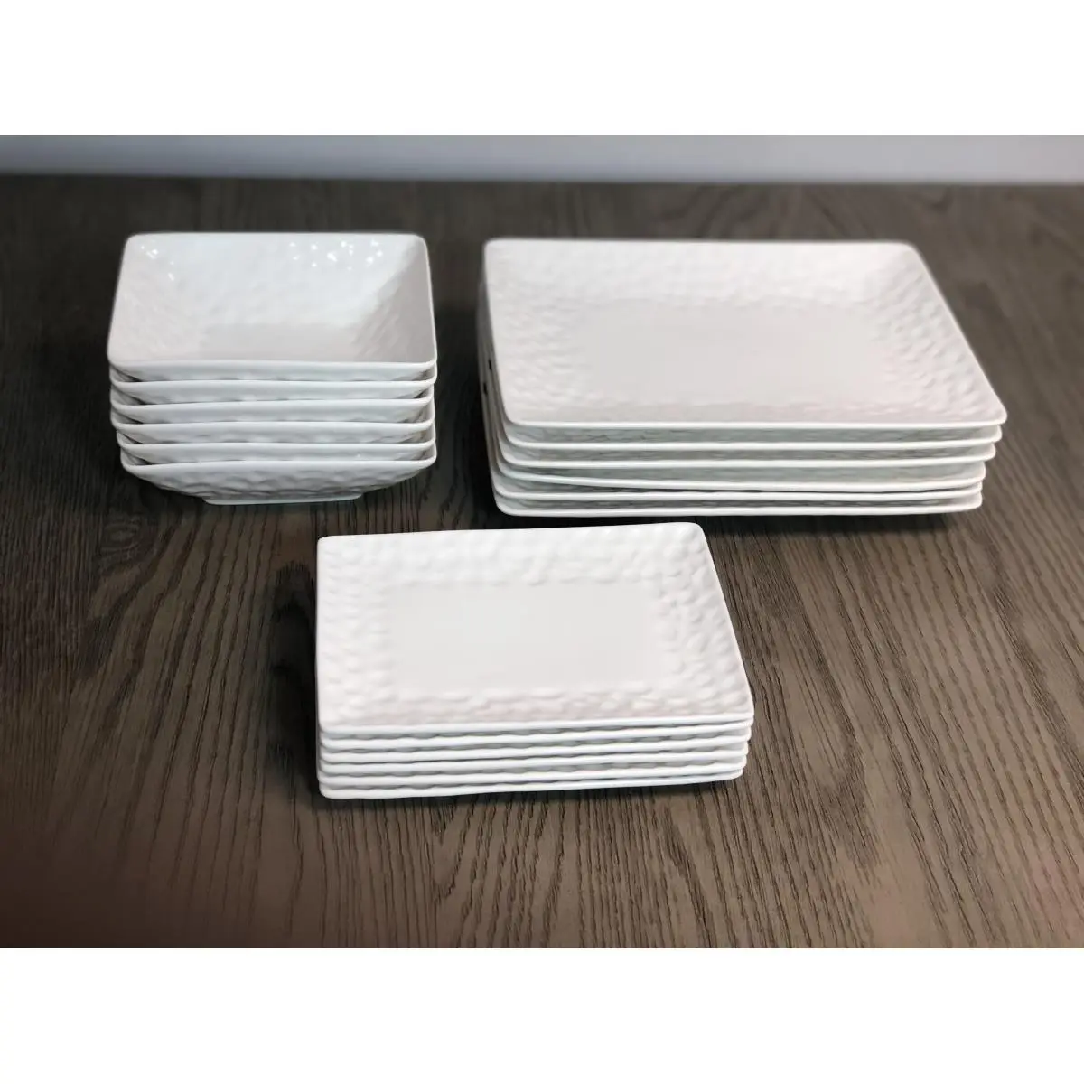 18-Piece Marbled Porcelain Rectangle Dinner Plate & Bowl Set - Oven-Safe, Dishwasher-Safe 20oz Kitchen Dinner Tableware for Everyday Family Meals