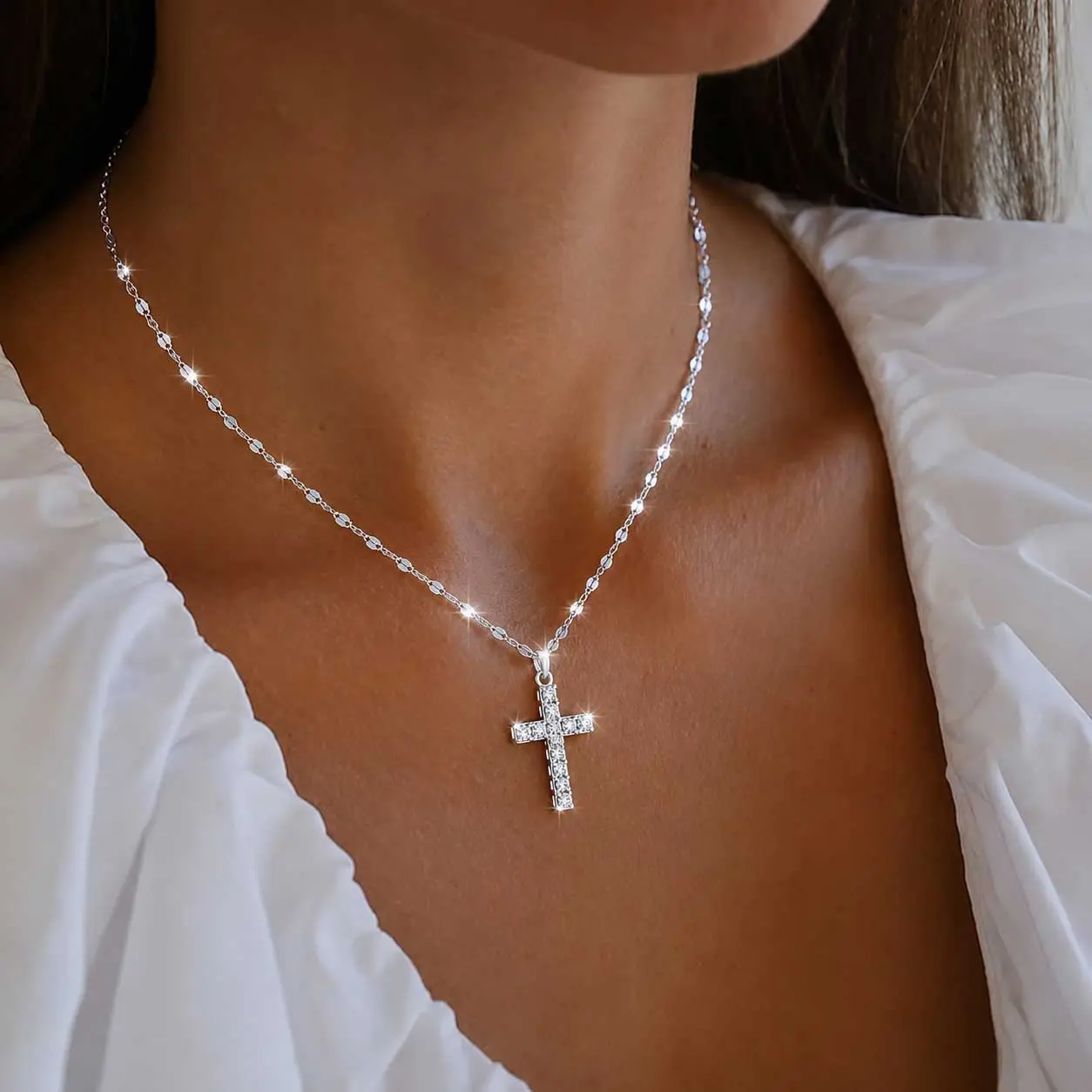 Silver Color Cubic Zirconia Cross Necklace for Women, Sparkly CZ Cross Pendant Necklace, Faith Necklace, Minimalist Clavicle Chain, Dainty Choker Necklace, Elegant Fashion Jewelry, Trendy Gift for Girlfriend Wife Mom, Party Daily Wear Jewelry Accessories