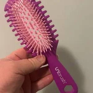 UNbrush Curl Hair Brush by FHI HEAT