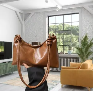 New Fashion Women's Minimalist PU Leather Shoulder Handbag Top Handle Hobo Bag with Zipper for Everyday Use