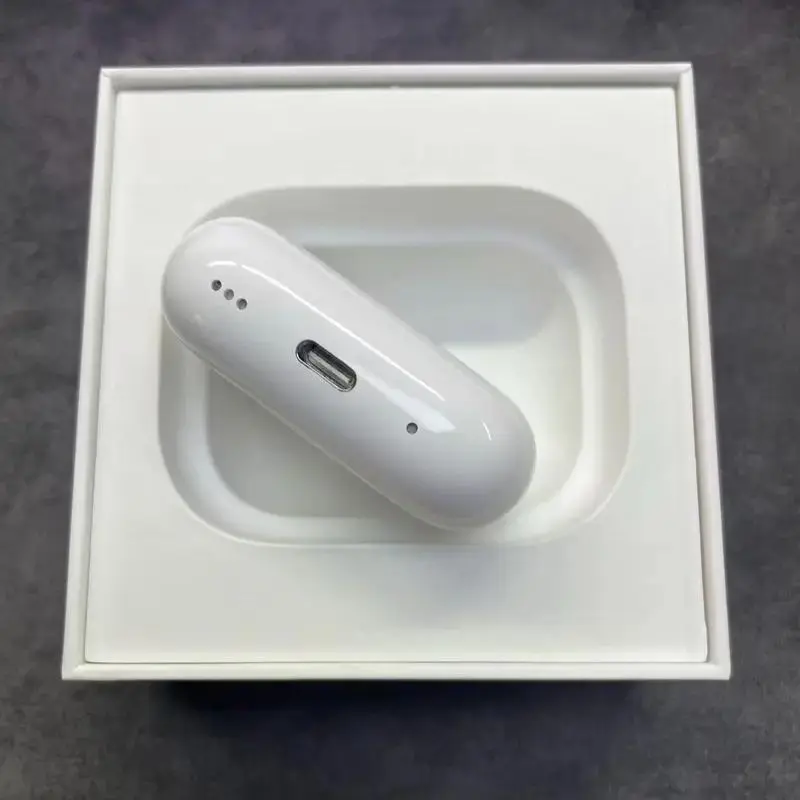 Portable Bluetooth Earbuds Case with USB-C Charging Cable, Protective Pads for Android Device Enhanced Audio Experience