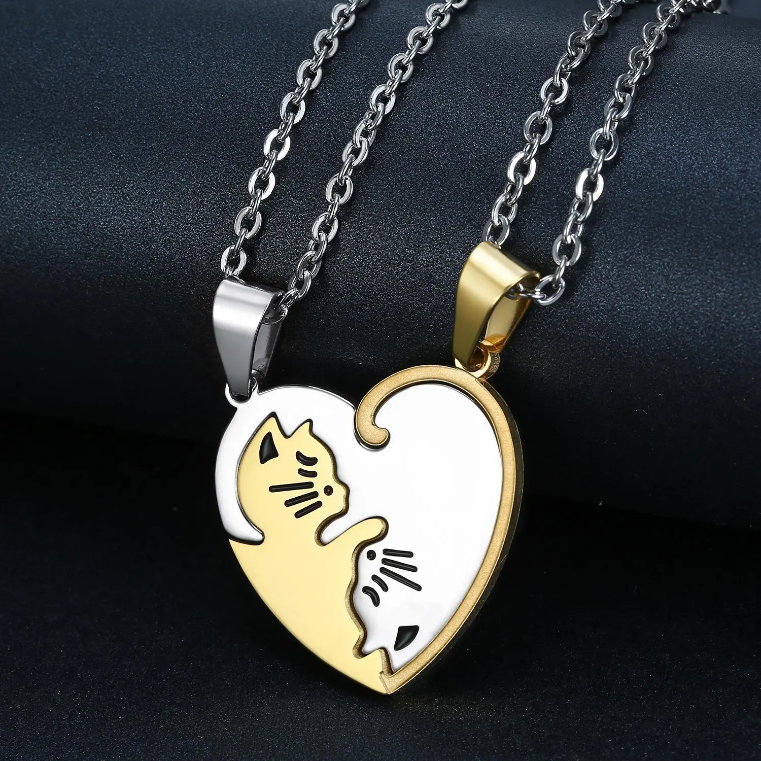 Couple's 2-Piece Geometric Patchwork Heart Stainless Steel Pendant Necklace Set, Gold-Plated Unisex Amulet with Minimalist Chain, Exquisite Jewelry Gift for Birthday, Valentine's Day, Anniversary Fashion Costume Jewelry