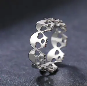 Elegant 316L Stainless Steel Personality Heart Skulls Ring - Silver, Gold, Black