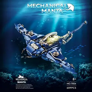 689 Pieces LED Mechanical Devilfish Building Blocks, DIY Ocean Creature Model, Creative Home Decor Toy, Unique Gift for Adults and Kids Aged 6+