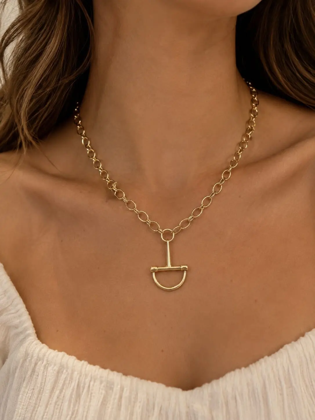 Western Horse Bit Link Chain Necklace for Women Gold Statement Equestrian Jewelry Minimalist Layering Cowgirl Fashion Gift
