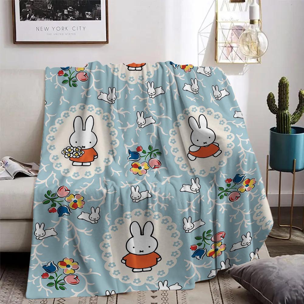 Miffy Cartoon Figure Print Blanket Adorable Rabbit Design Soft Comfortable Skin-Friendly Polyester Fabric Machine Washable All-Season Bedding Throw